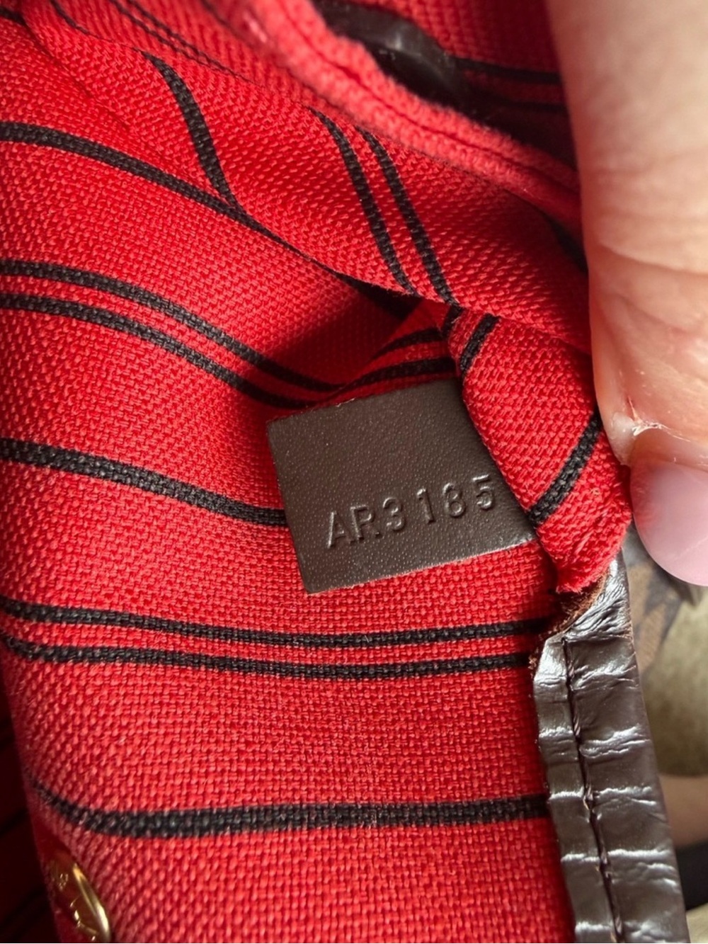 Louis Vuitton Neverfull MM Damier Ebene with Cherry interior. Includes pouch - Picture 9 of 10